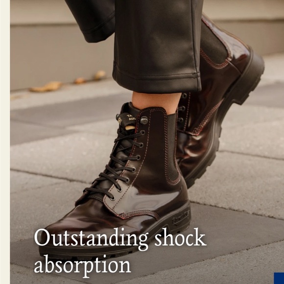 Blundstone Burgundy Distressed Lace Up 2220 W 9.5, AU 6.5 - Picture 2 of 8